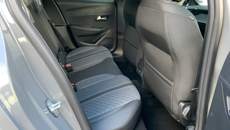 Peugeot 208 1.2 Hybrid 110 Allure 5dr e-DSC6 Petrol Hatchback